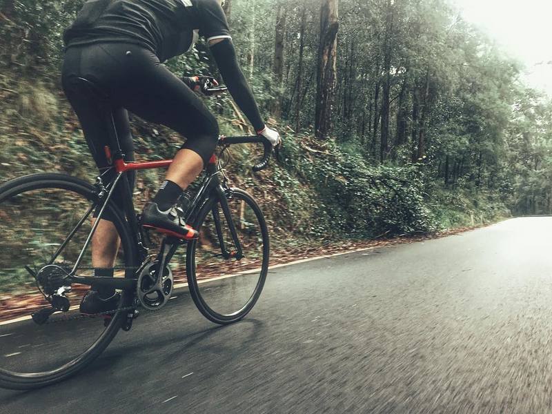 Bicycle uphill and downhill riding techniques